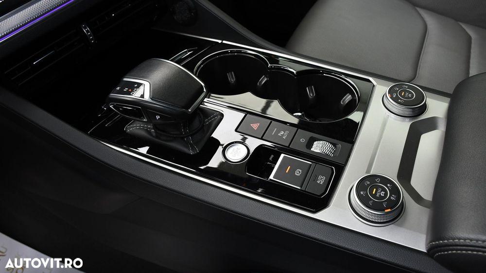 VOLKSWAGEN Touareg 2022 — imagine 12