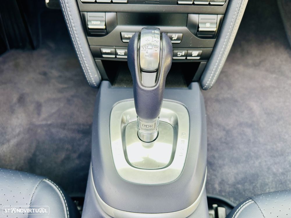Porsche 911 Série F - 36