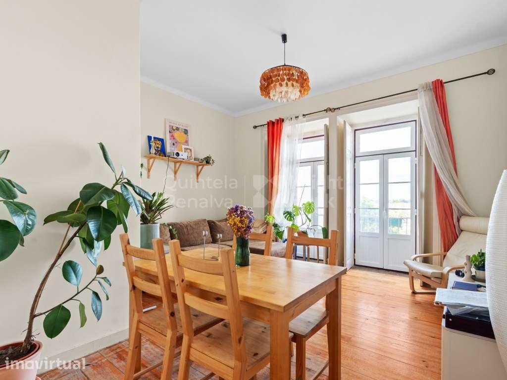 Apartamento T3 com vista sobre a cidade na Graça, Lisboa - Grande imagem: 2/23