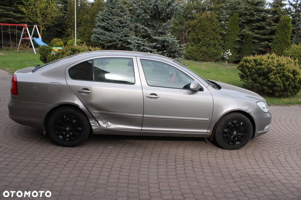 Skoda Octavia 1.8 TSI Ambiente - 8
