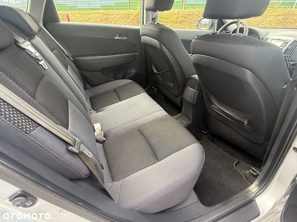 Hyundai i30 1.6 blue Comfort - 24