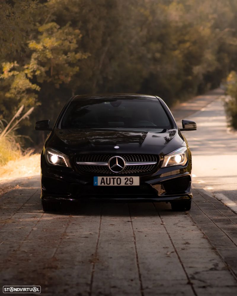 Mercedes-Benz CLA 180 d Shooting Brake AMG Line - 2