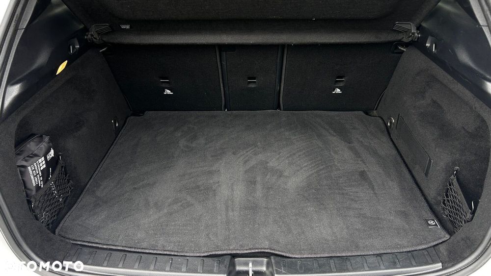 Mercedes-Benz GLA 200 AMG Line - 30