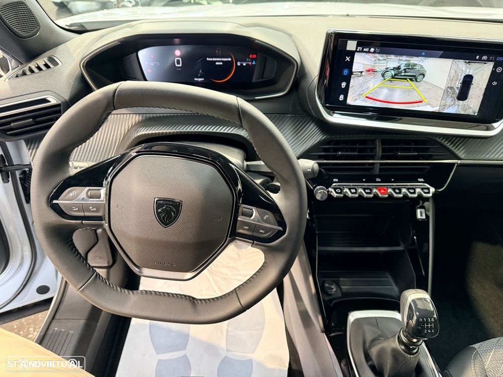 Peugeot 2008 1.2 Allure - 10