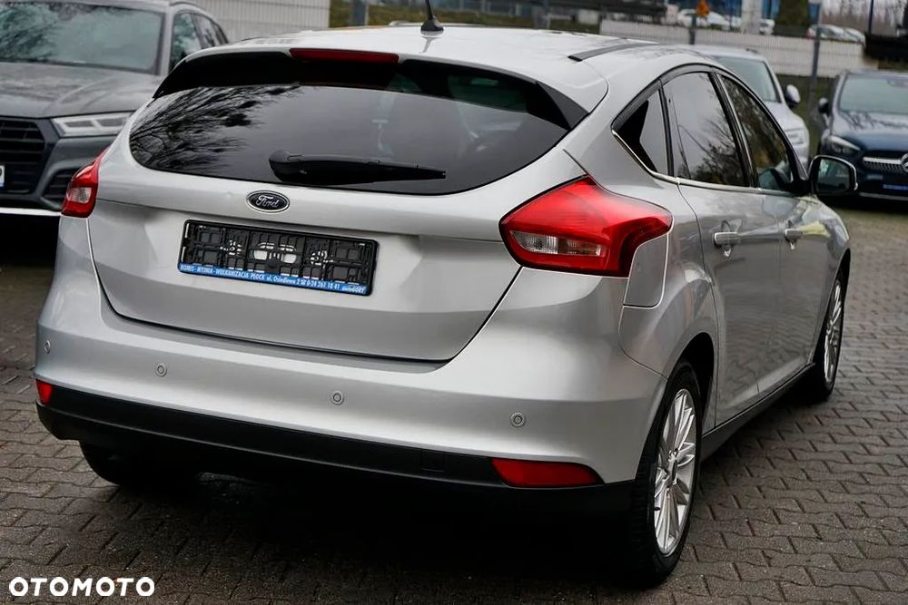 Ford Focus 1.5 TDCi SYNC Edition - 6