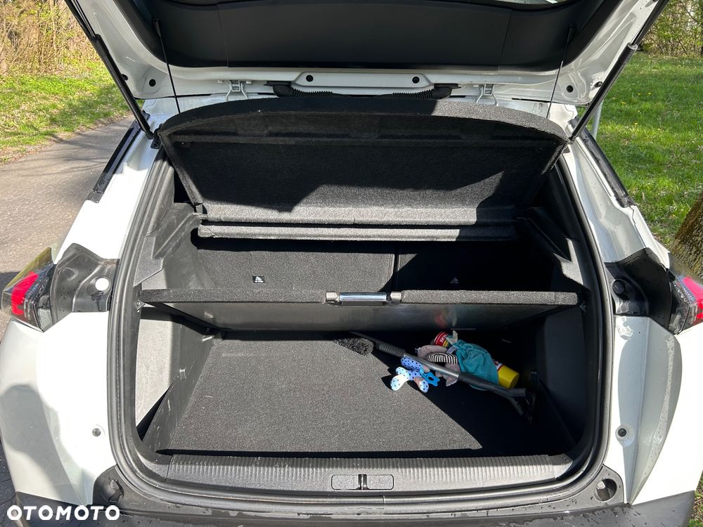 Peugeot 2008 1.2 Pure Tech GPF Allure S&S EAT6 - 10