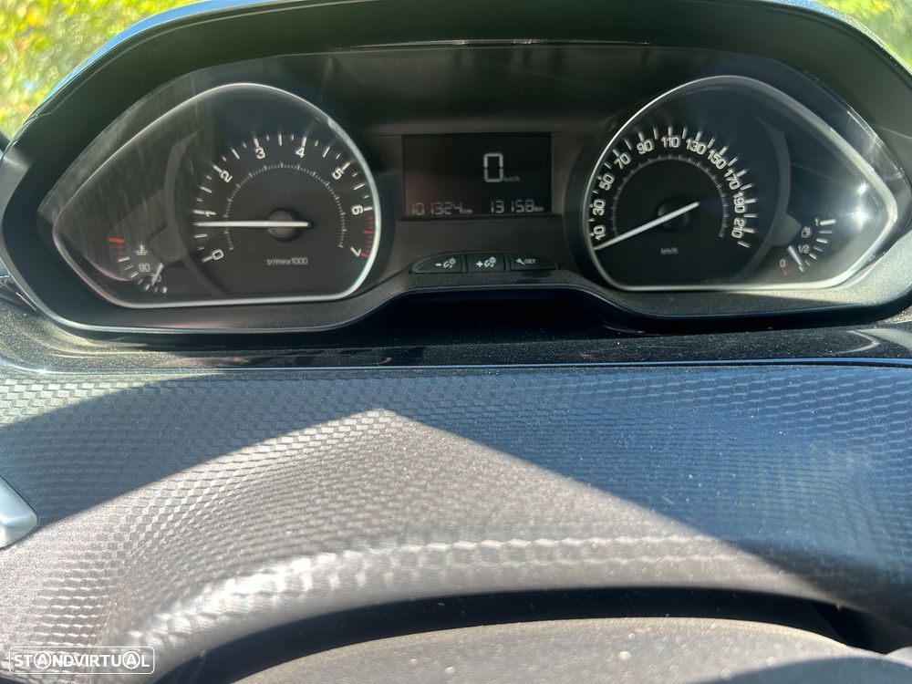 Peugeot 208 1.2 PureTech Allure - 9