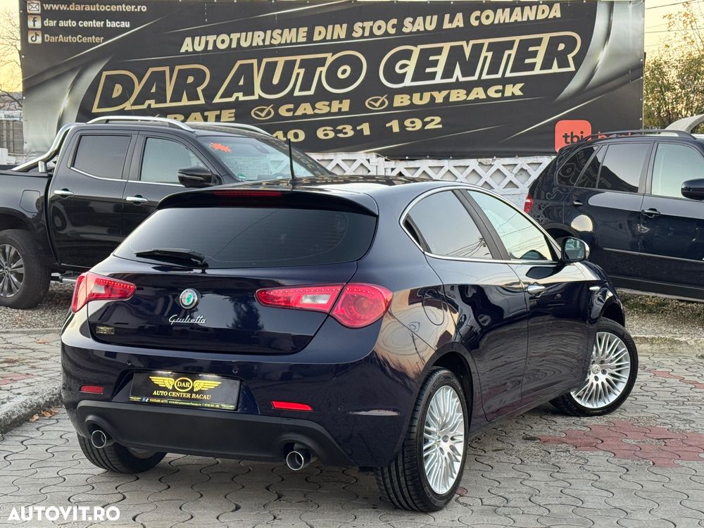 Alfa Romeo Giulietta 2.0 JTDM 16V TCT Turismo - 4