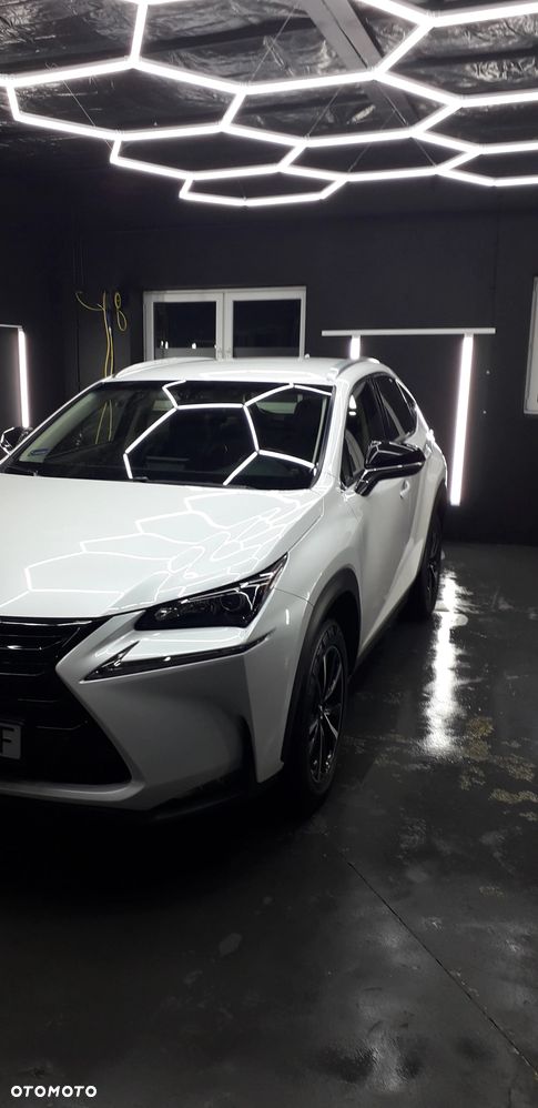 Lexus NX 200t Elite AWD - 2