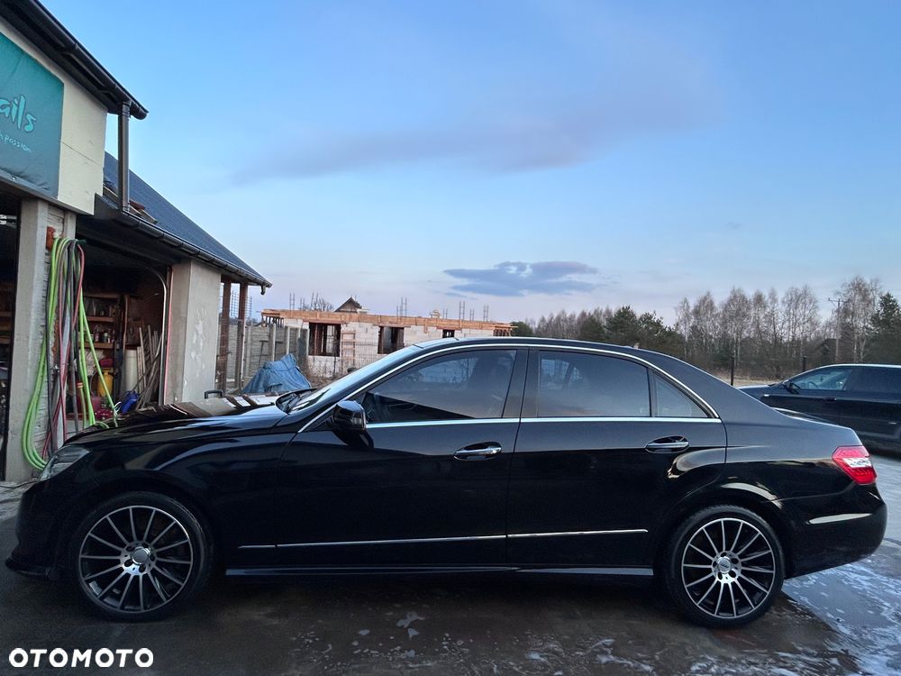 Mercedes-Benz Klasa E 350 4-Matic Classic - 6