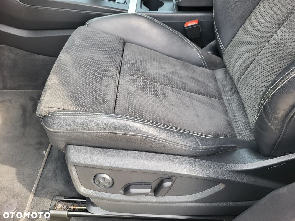 Audi Q5 55 TFSIe quattro S tronic S line - 19