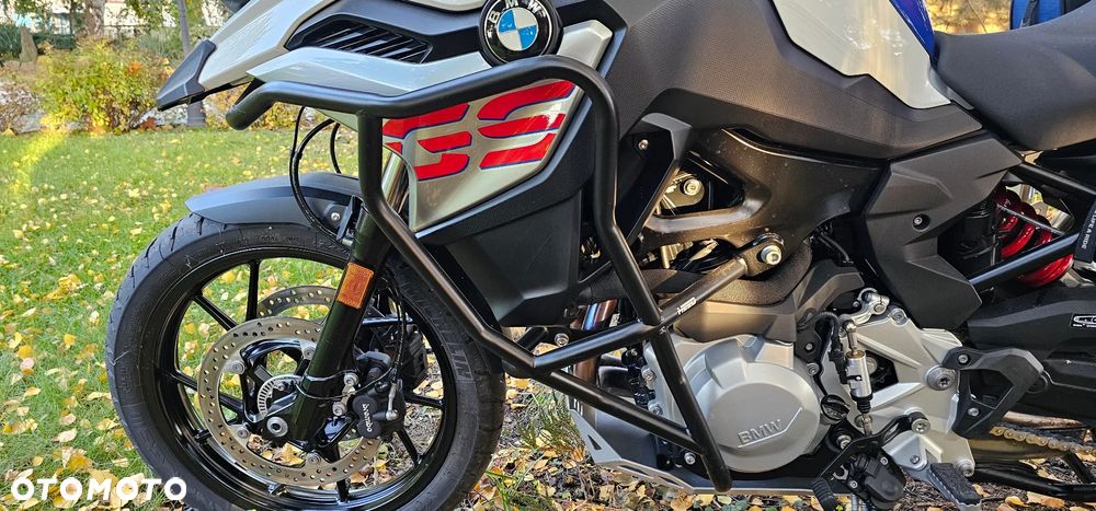 BMW F - 11