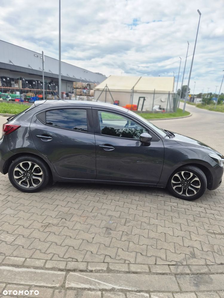 Mazda 2 - 5
