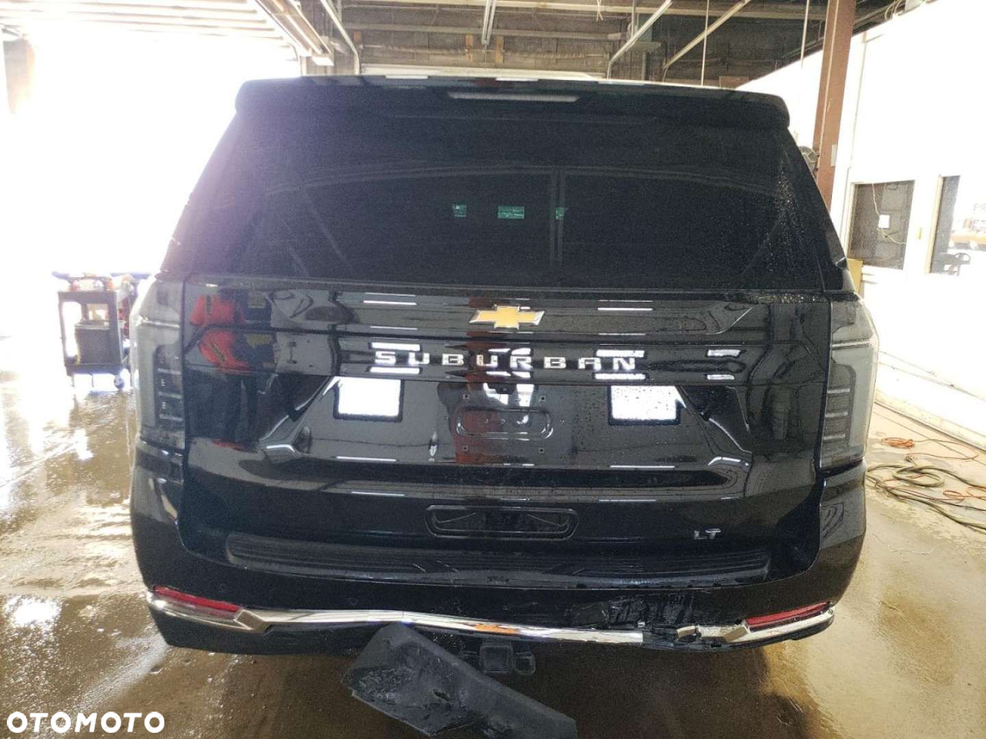 Chevrolet Suburban - 3