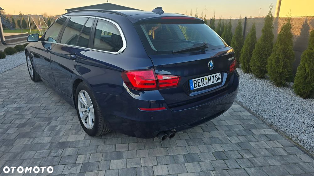 BMW Seria 5 ver-520d-blue-performance - 16