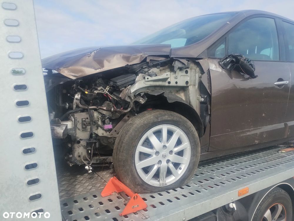 Renault Megane 1.9 dCi Expression - 12