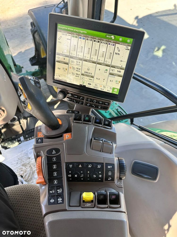 John Deere 6195R Command Pro Premium - 17
