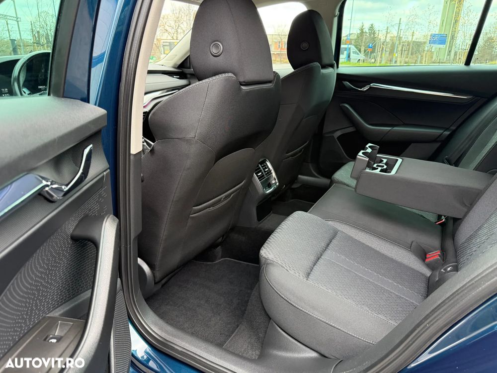 Skoda Octavia 2.0 TDI Premium Edition - 8