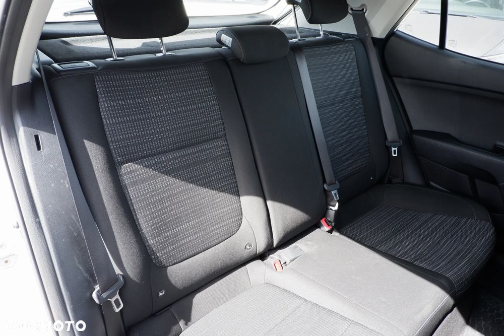 Kia Stonic 1.4 L - 11