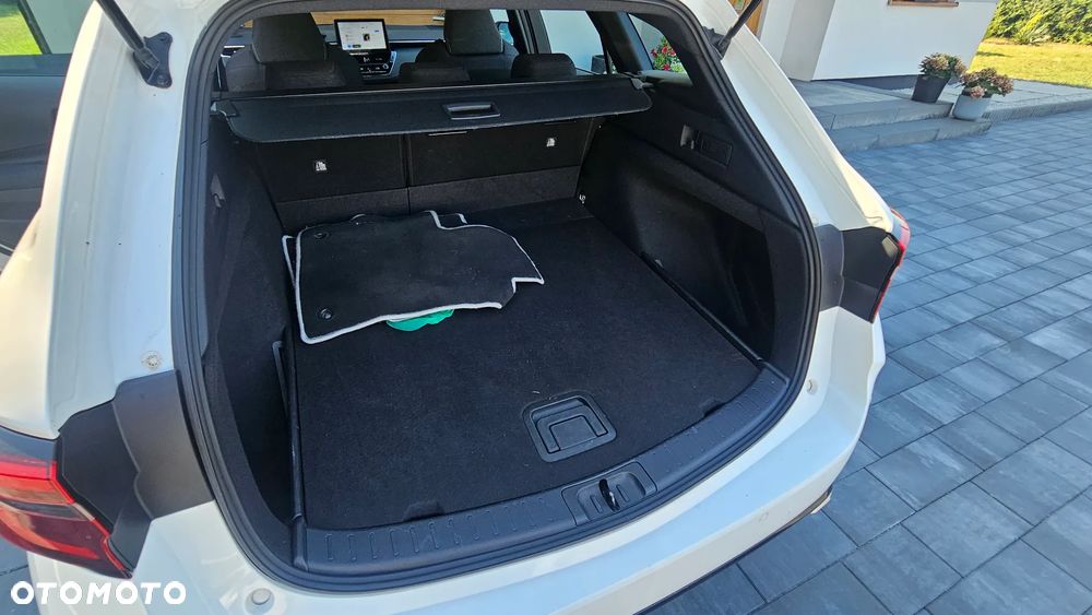 Toyota Corolla 1.8 Hybrid Comfort - 29