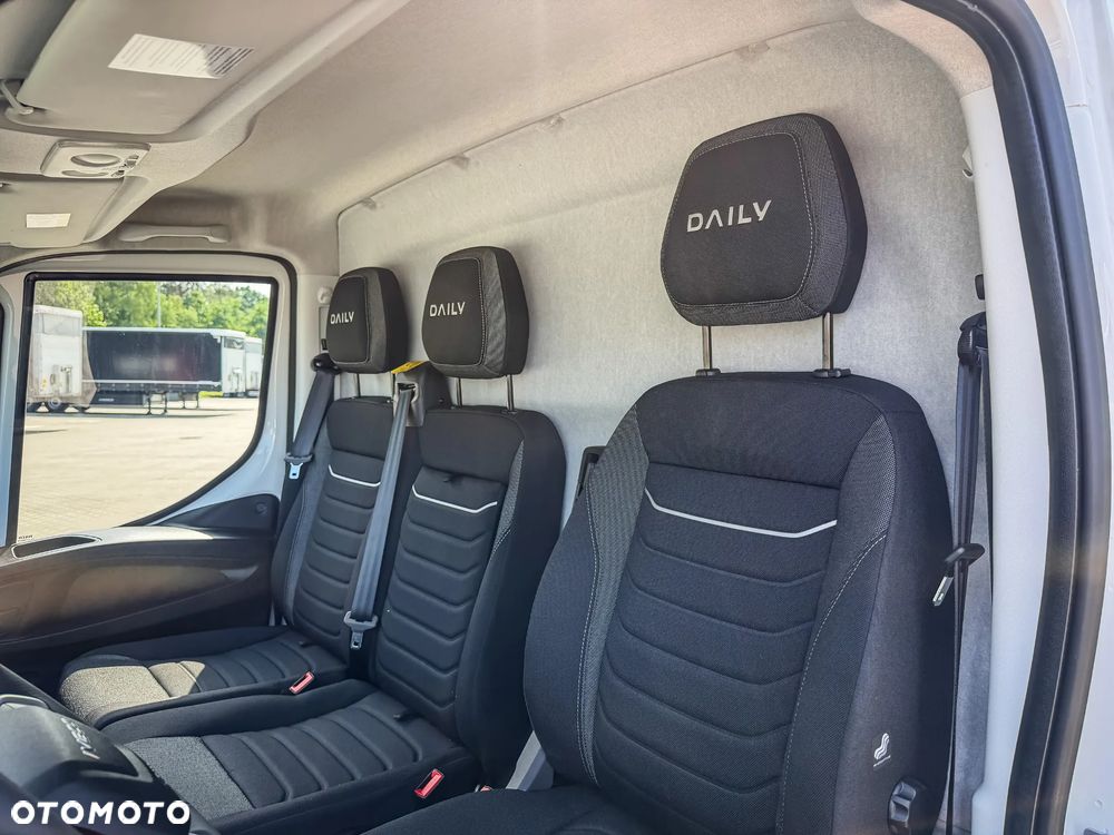 Iveco Daily 35S18HA8 V 3.0 Diesel 180KM AT8 ZF L4H2 - 29