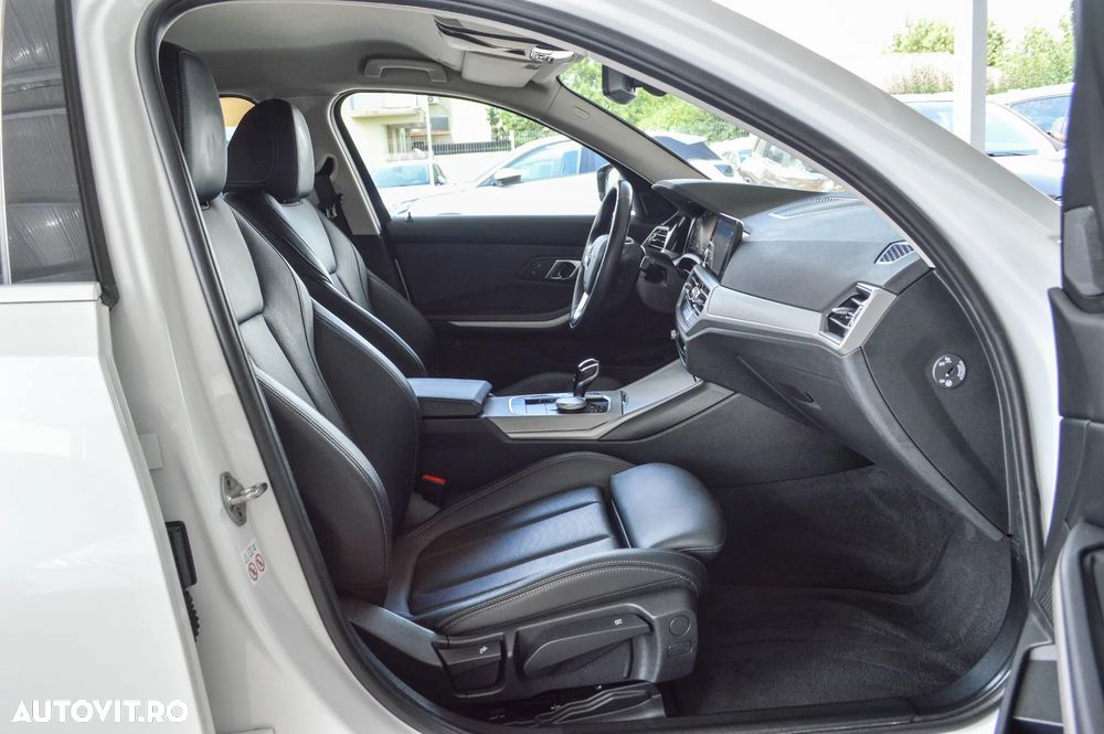 BMW Seria 3 320i Aut. Edition Luxury Line Purity - 33
