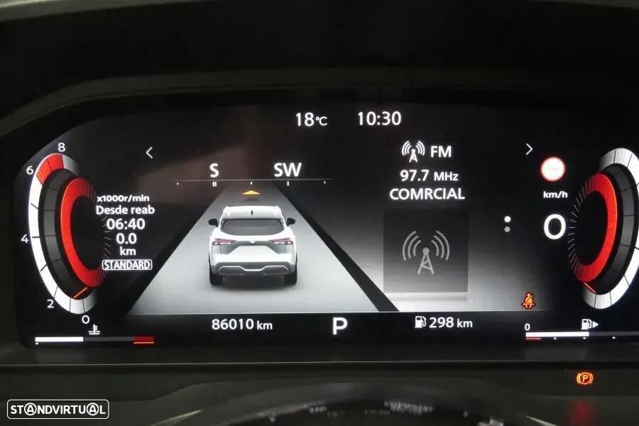 Nissan Qashqai 1.3 DIG-T N-Connecta LED Xtronic — fotografia 26