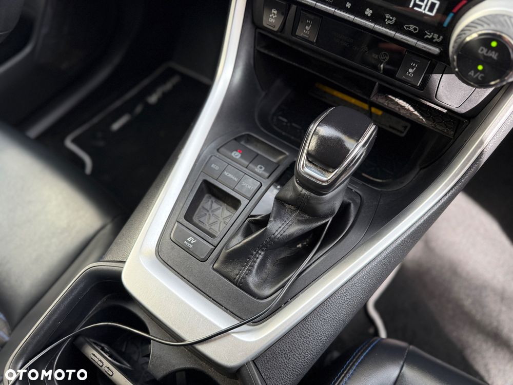 Toyota RAV4 2.5 Hybrid Selection 4x2 - 25