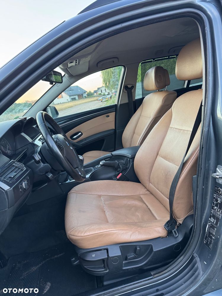 BMW Seria 5 520d Edition Exclusive - 17