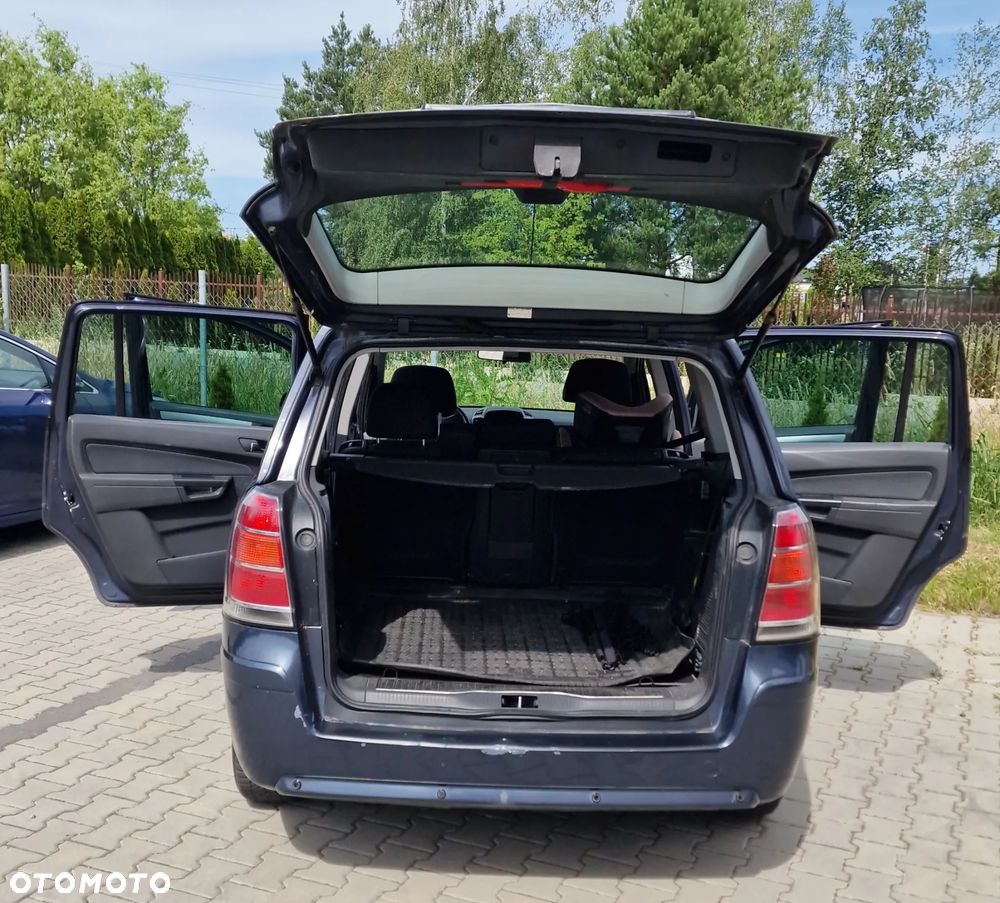 Opel Zafira 1.8 - 12