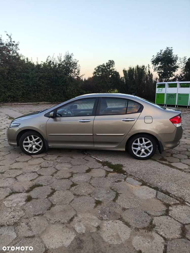 Honda City 1.4 Comfort - 8