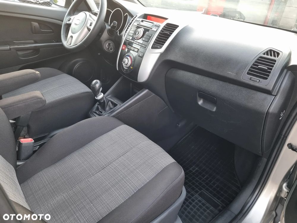 Kia Venga 1.4 L - 17