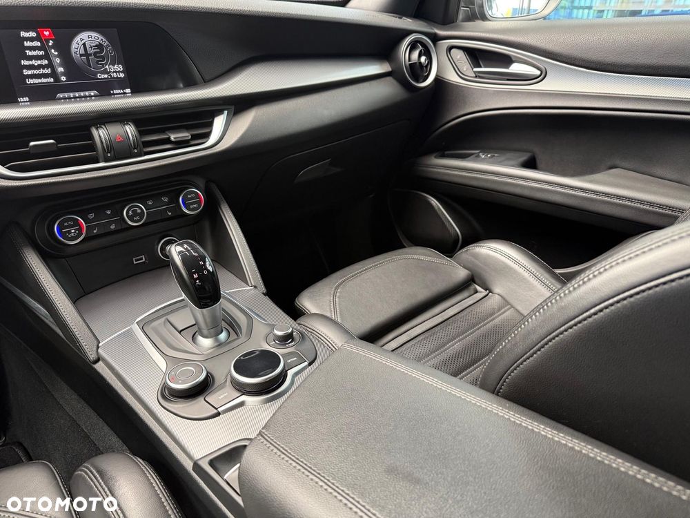 Alfa Romeo Stelvio 2.0 Turbo TI Q4 - 20