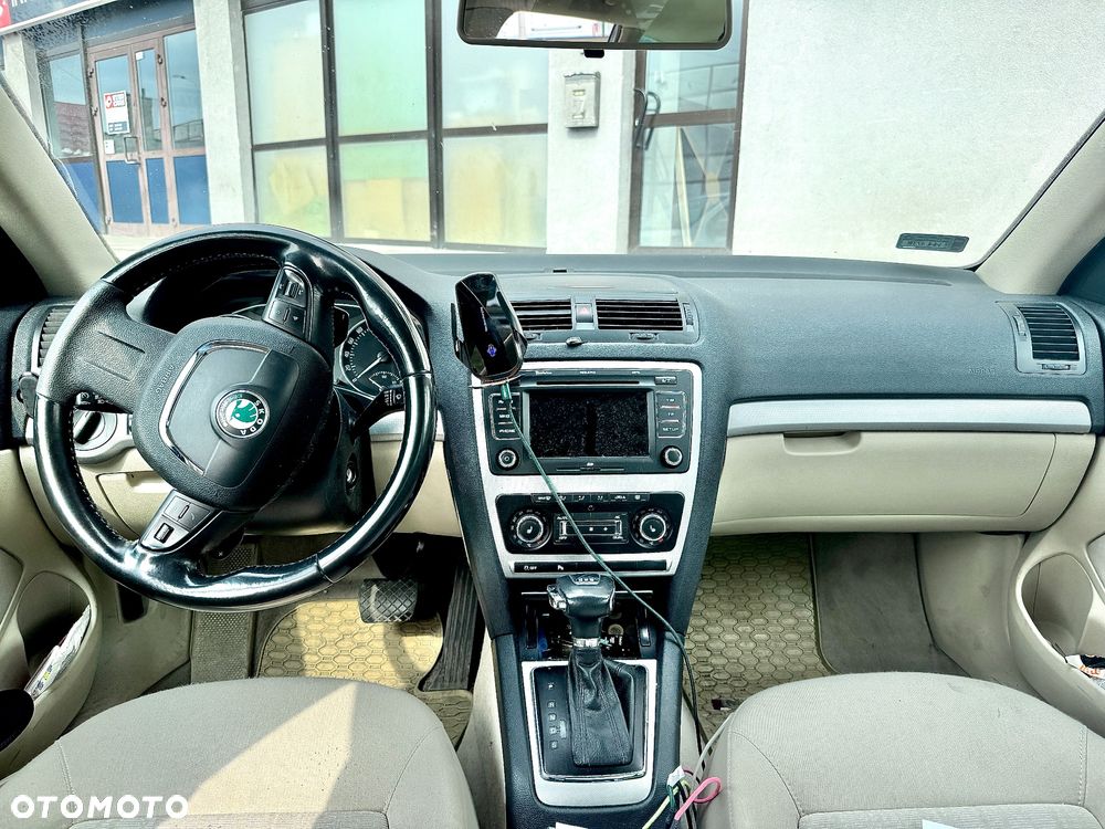 Skoda Octavia 1.8 TSI Elegance DSG - 7