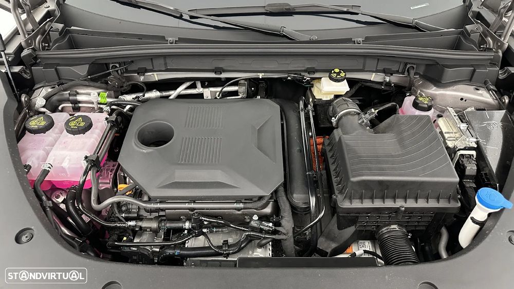 MG HS 1.5 T Luxury AT - 17