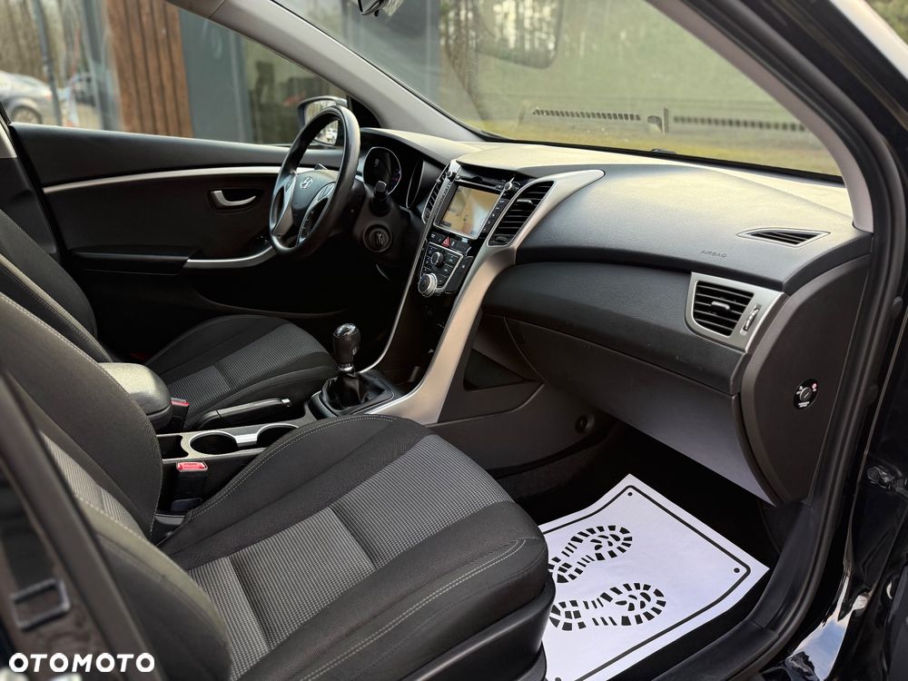 Hyundai i30 1.4 Comfort - 21