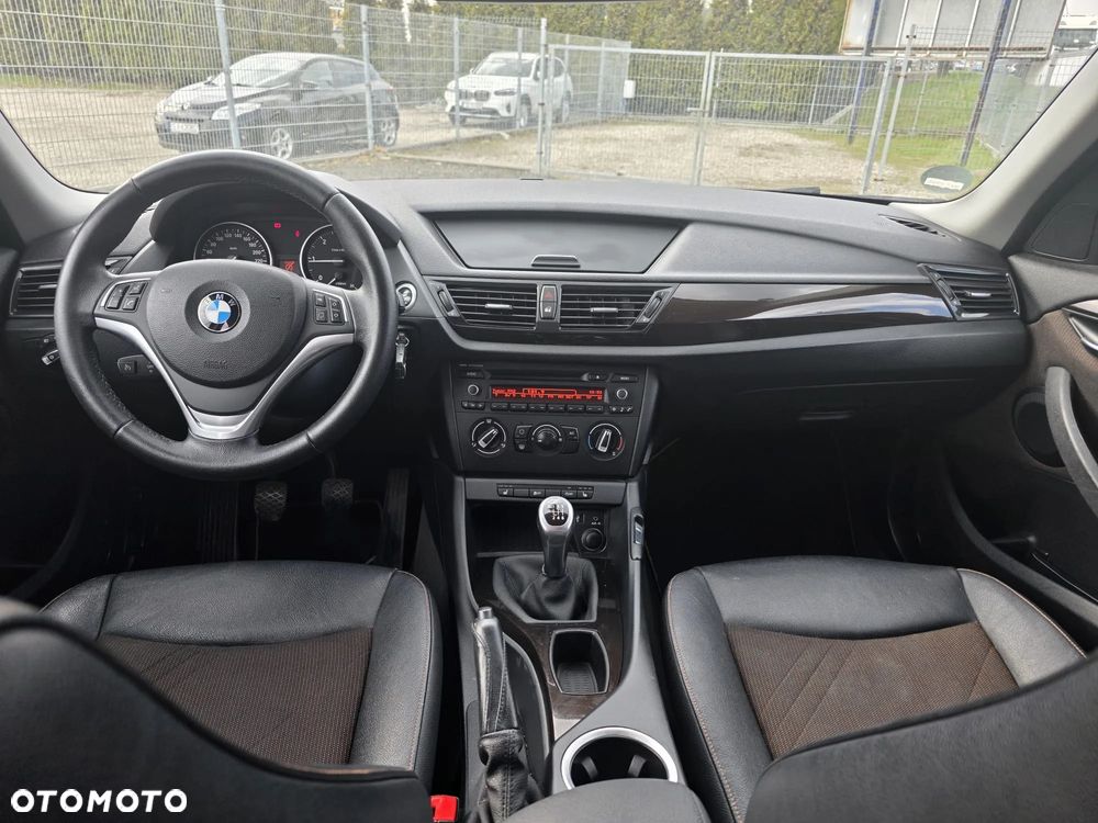 BMW X1 sDrive16d xLine - 9