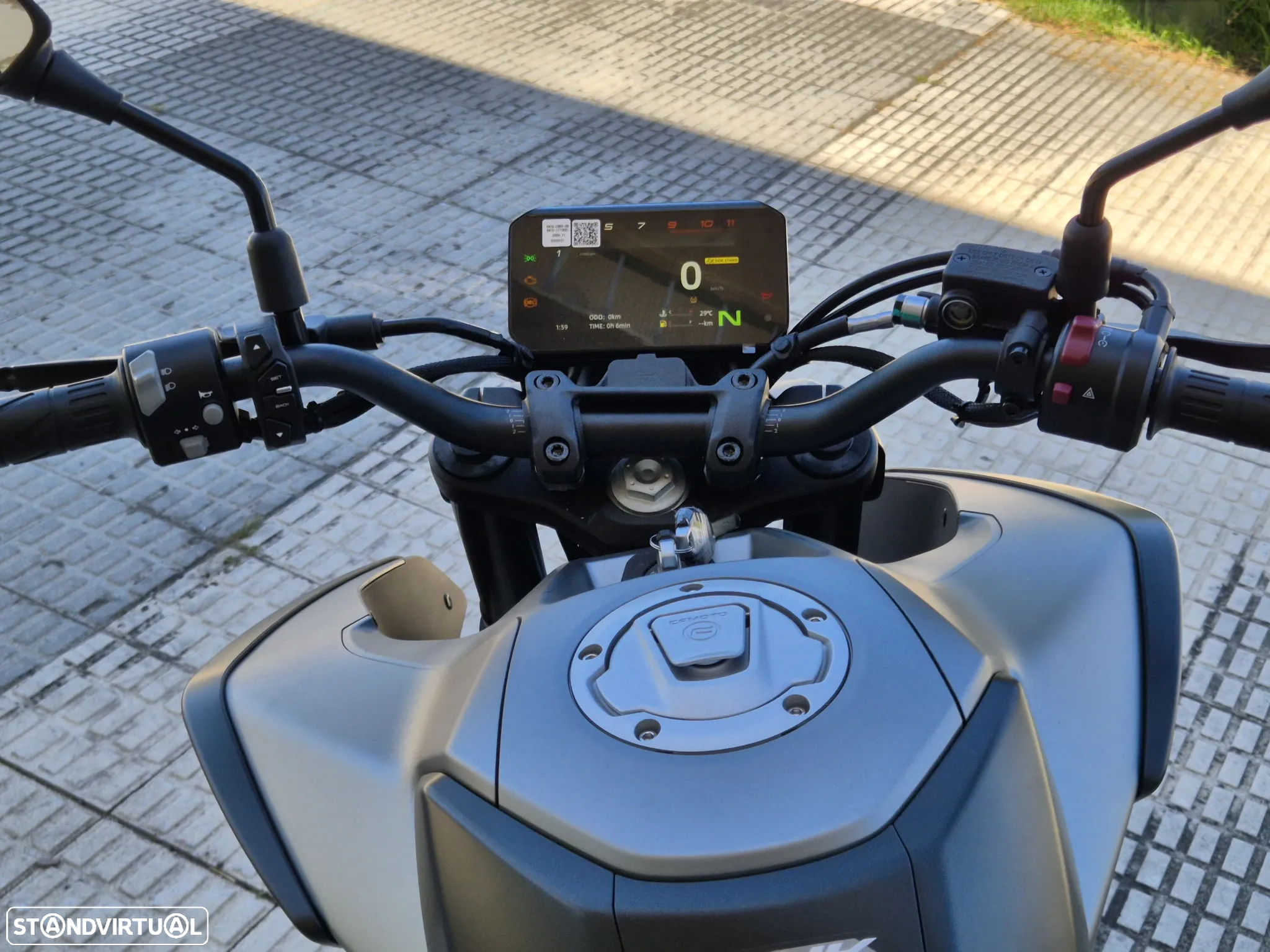 CF Moto 125NK - 13