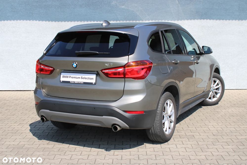BMW X1 xDrive20i Advantage - 7