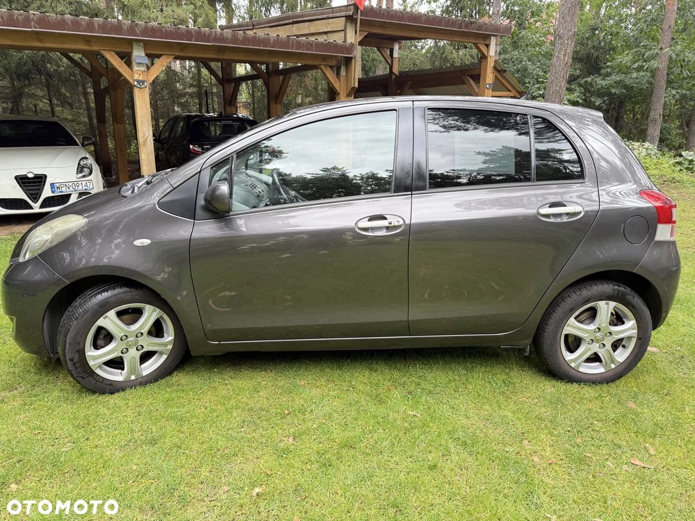 Toyota Yaris 1.33 Premium - 9