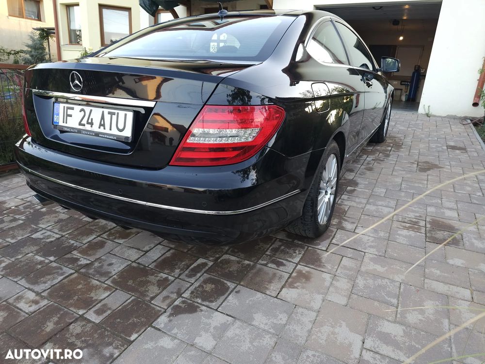 Mercedes-Benz C 250 CGI BlueEFFICIENCY - 3
