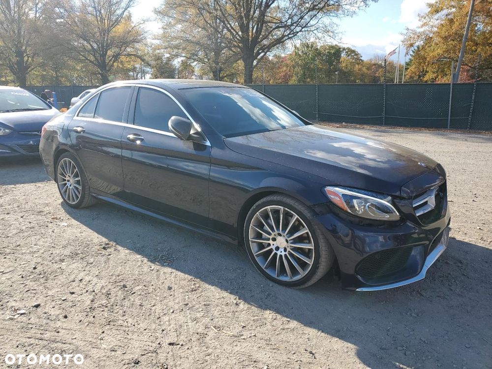 Mercedes-Benz Klasa C 300 9G-TRONIC AMG Line - 1