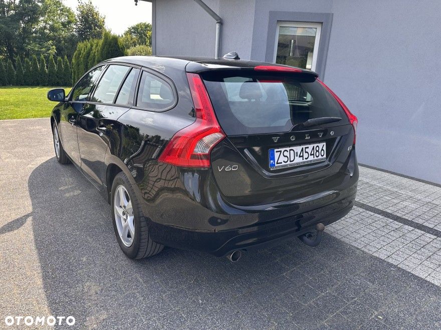 Volvo V60 D3 Drive-E Kinetic - 4