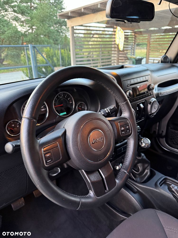 Jeep Wrangler - 7