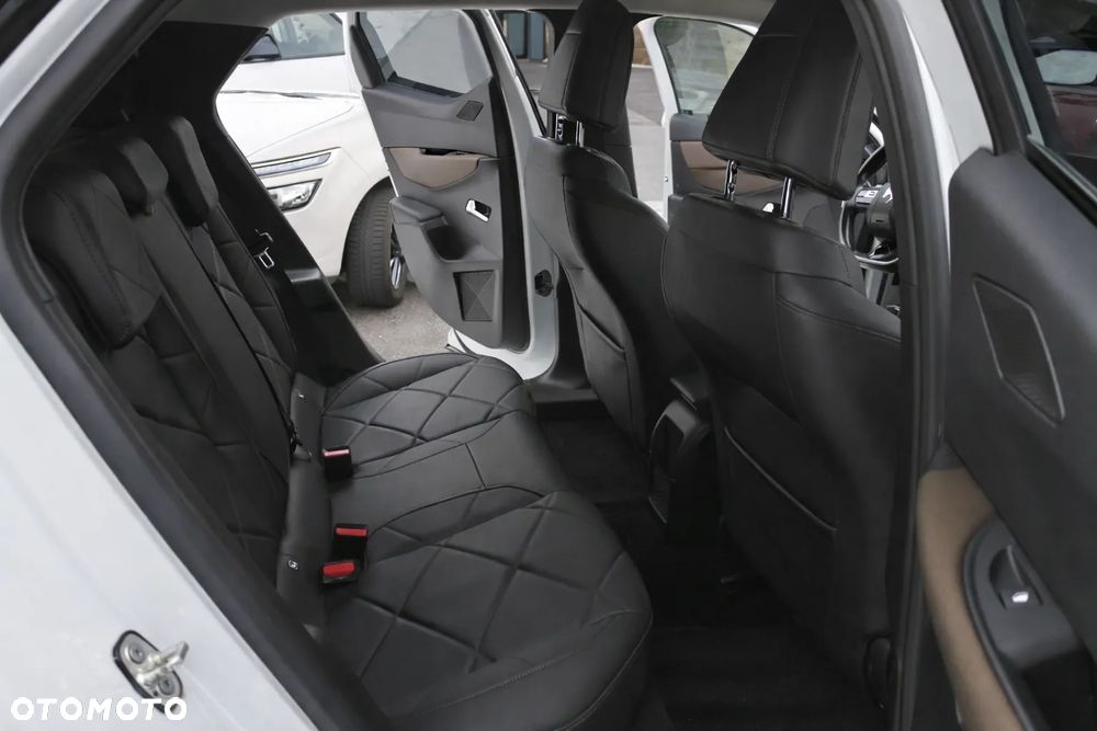 DS Automobiles DS 3 Crossback 1.2 PureTech Performance Line + - 7