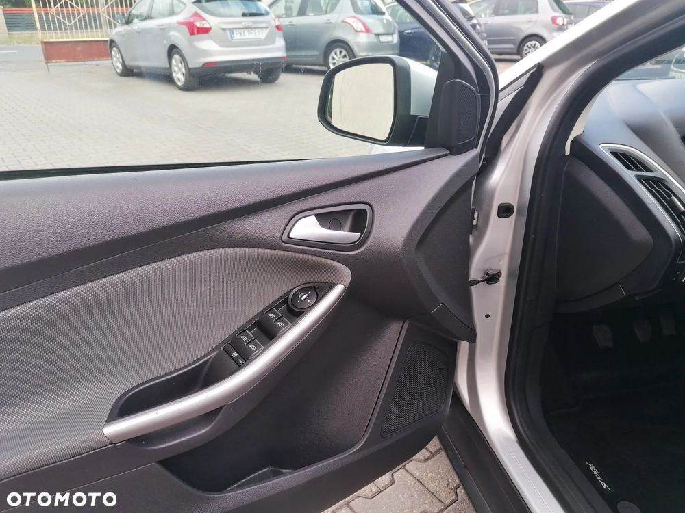 Ford Focus - 11