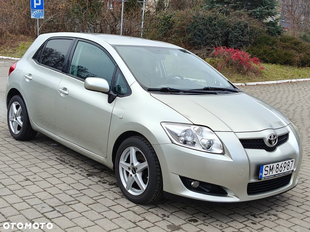 Toyota Auris 2.0 D-4D Executive - 11