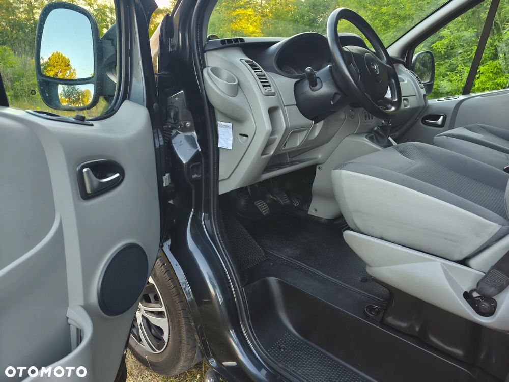 Opel VIVARO - 19