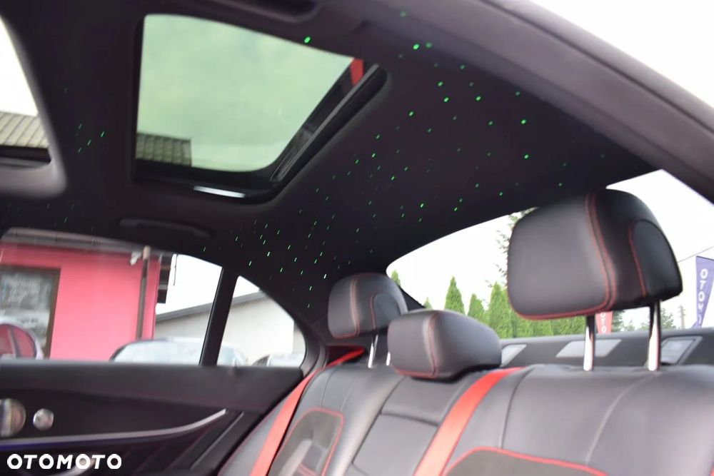 Mercedes-Benz Klasa E 43 AMG 4Matic 9G-TRONIC - 14