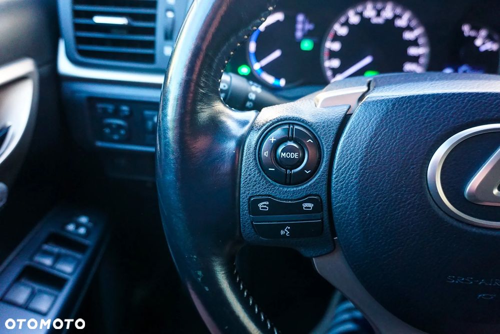 Lexus CT 200h Comfort EU6 - 29